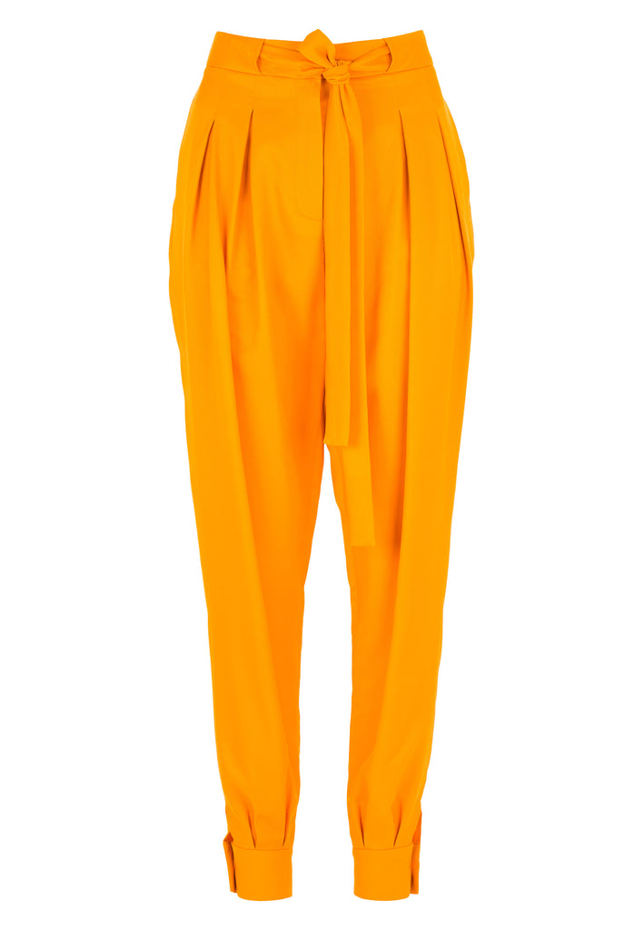 Crown pants, mandarin color. High waist pants with a waist belt with pleats and cuffs at hem.